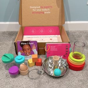 Lovevery The Explorer Play Kit 9-10 Months - Almost Complete Set